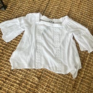 White blouse size 60%, rayon, 40% polyester NWT